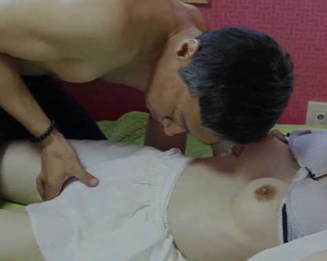 Con Dâu Thay Thế